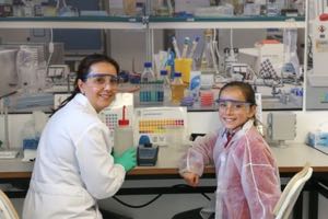 EMASESA subraya la importancia de la Mujer y la Ciencia más allá del 11 de febrero
