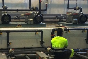 El saneamiento por vacío resuelve los problemas de los colectores de Santa Pola en Alicante