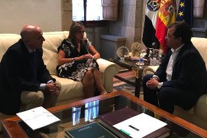 La CH del Guadiana y la Junta abordan los proyectos en materia de agua que se desarrollarán en Extremadura
