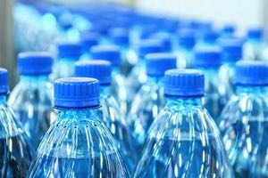 Un estudio estima el consumo de "microplásticos" ingeridos por los estadounidenses cada año