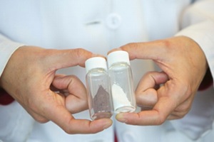 Investigadores de la UA dise&ntilde;an un nuevo compuesto org&aacute;nico para la eliminaci&oacute;n de contaminantes en agua