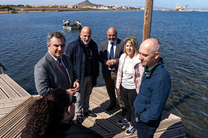 La Región de Murcia invierte 8 M€ en la retirada de biomasa del Mar Menor