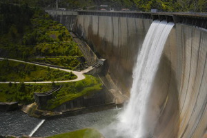 La Comunidad de Madrid implantar&aacute; un sistema de alerta temprana para monitorizar la calidad del agua en los 13 embalses de Canal de Isabel II
