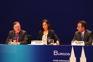 Liana Ardiles destaca en las Jornadas de AEAS las actuaciones de depuración que llevará a cabo el MAGRAMA en 2015 con 300 millones de inversión