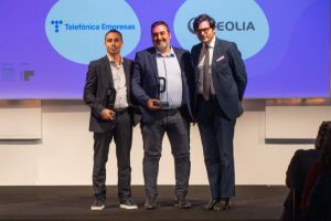 Veolia y Telefónica Empresas reciben el "Platinum Customer Experience Award" por su atención al cliente basada en IA