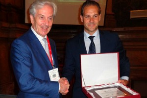 Veolia Water Technologies entrega el premio de Innovación y Sostenibilidad en Minería de la Cátedra CONFEDEM