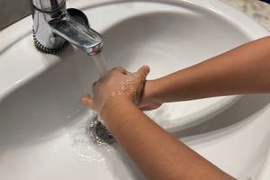 Más de 438.000 familias catalanas disfrutan de las bonificaciones asociadas al canon del agua