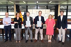 La Cátedra Aguas de Valencia apoya el estudio para la cuantificación de microplásticos en EDAR y el uso de energías renovables