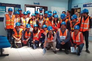 Universitarios españoles visitan las instalaciones de Agua de Quito en Ecuador