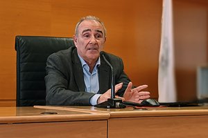 Teodoro Estrela aborda la situación de la depuración del agua en España y analiza la implantación de la nueva directiva europea
