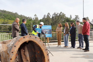 La Xunta finaliza la instalaci&oacute;n de las v&aacute;lvulas provisionales de la presa de Eiras y planea colocar las definitivas a finales del verano