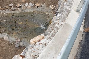 CADASA financia las obras de la nueva escollera de la carretera a Bueres y Gobezanes, en Caso