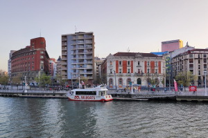 Bilbaoats y la evacuaci&oacute;n de aguas residuales de barcos tur&iacute;sticos