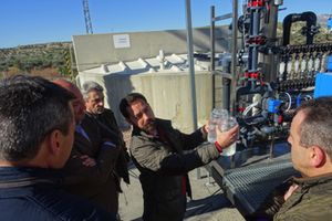 Responsables y t&eacute;cnicos de ESAMUR visitan las EDAR de Abanilla y Macisvenda para conocer varios estudios de I+D+i