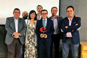 El presidente de la Diputación de Badajoz recoge el premio Ejecutivos a la gestión institucional de Promedio