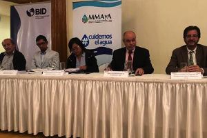 Bolivia presenta su Estrategia Nacional de Agua y Saneamiento para el Área Rural