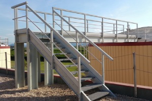 ESCOM™ suministra una pasarela con escalera de acceso lateral en PRFV para la EDAR de Alzira en Valencia