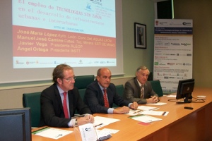 M&aacute;s de 100 asistentes a las "Jornadas de Tecnolog&iacute;a SIN Zanja" de IbSTT organizadas en Le&oacute;n