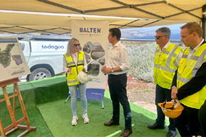 Las obras de reparación de la mayor conducción de agua regenerada para regadío de Tenerife reciben la visita del Presidente del Cabildo