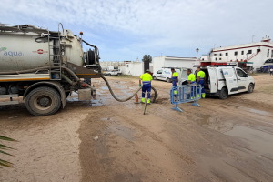 M&aacute;s de 23 piscinas ol&iacute;mpicas de agua potable para abastecer un Roc&iacute;o multitudinario