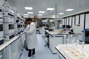 Netpharmalab, filial de AGQ Labs, adquiere Docuchem para reforzar su estrategia en el sector farmacéutico