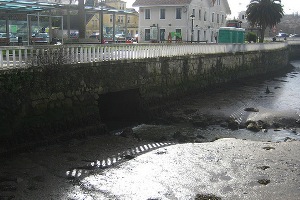 El Ayuntamiento de A Coruña lleva dos meses trabajando en la eliminación de los vertidos a la ría de O Burgo