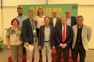 El director General del Agua y el presidente de la CHG asisten a la presentaci&oacute;n del proyecto All-Gas en Chiclana (C&aacute;diz)