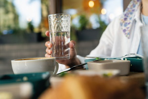 Crece un 10% el n&uacute;mero de ciudadanos que piden agua del grifo en la hosteler&iacute;a durante el &uacute;ltimo a&ntilde;o