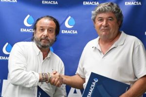 Un convenio entre EMACSA y Cuevas de Altázar, permitirá dotar a los vecinos de agua y saneamiento tras 20 años de espera