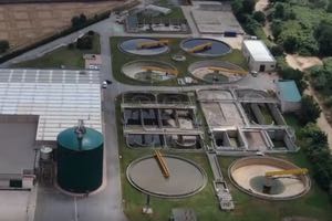 La ACA y el CCB firman varios convenios para mejorar el saneamiento de las aguas residuales en 3 comarcas de Girona