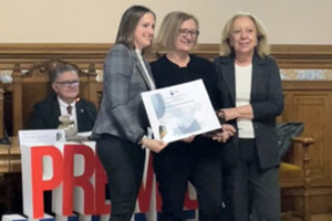 IMDEA Agua recibe el "Premio Manantial" por su labor investigadora en los recursos hídricos