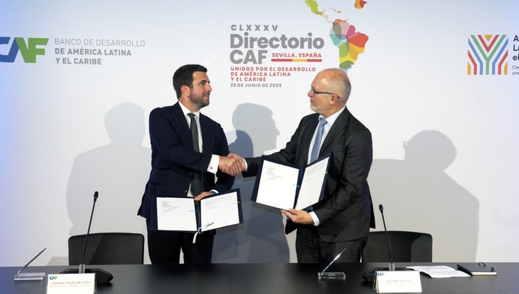 Cox y CAF firman una financiación verde de $30M para acelerar la transición energética en América Latina y Caribe