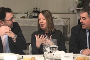 Rosa Cobo, expone los retos en saneamiento y depuración de ACUAES en el Executive Forum de Madrid