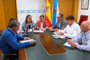 La Xunta de Galicia presenta los beneficios de la creación de un "SOGAMA del Agua" a los profesionales del mar