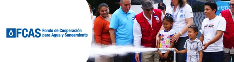 España mejora el acceso a agua y saneamiento en 11 comunidades de El Salvador