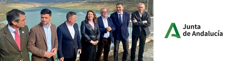 Entra en servicio la toma flotante del embalse de La Viñuela que beneficia a 200.000 habitantes de La Axarquía