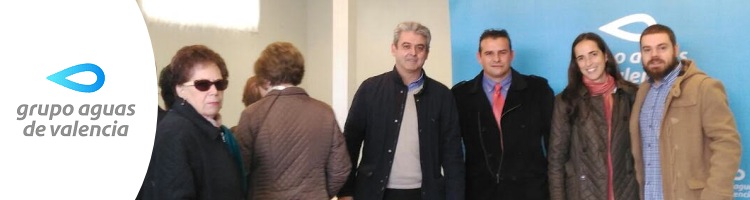 Pobla de Farnals y Aguas de Valencia realizan una cata de agua pública para poner en valor el agua suministrada