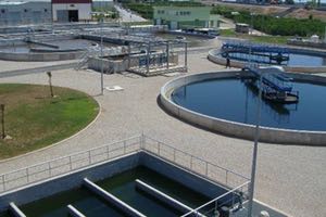Un estudio de la Cátedra mejora el conocimiento sobre la presencia de microplásticos en la EDAR y minimiza su impacto en el medio ambiente