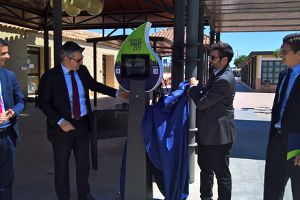 La UCAM instala el Cargador Smart City de SUEZ en Murcia