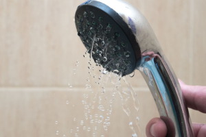 El acceso a agua segura falla ante el calor extremo, incluso en ciudades ricas