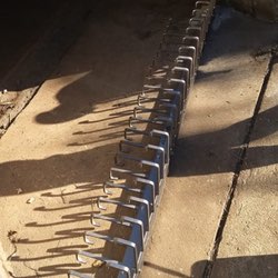 Grapas de retención de sólidos en aliviaderos TecnoGrabber®