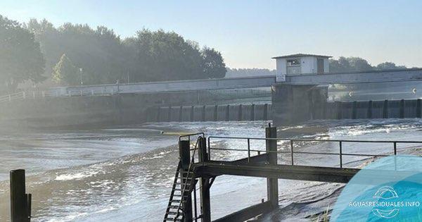 Sensor radar autosuficiente para la medición continua del nivel de agua