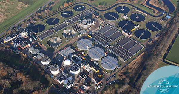Cómo la inteligencia artificial puede hacer el tratamiento de las aguas residuales más sostenible
